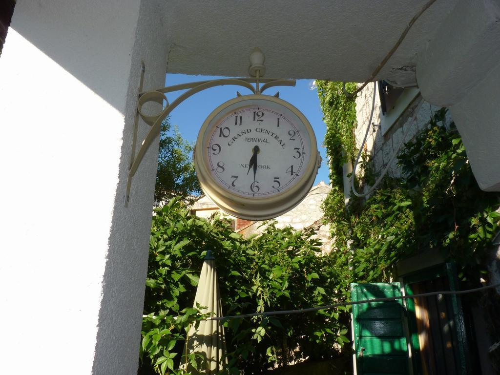 Kairos Apartmán *