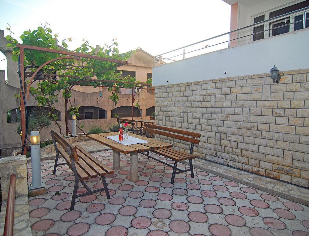 Kairos Apartment *
