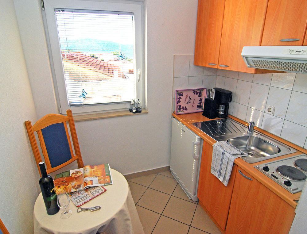 Kairos Apartment *